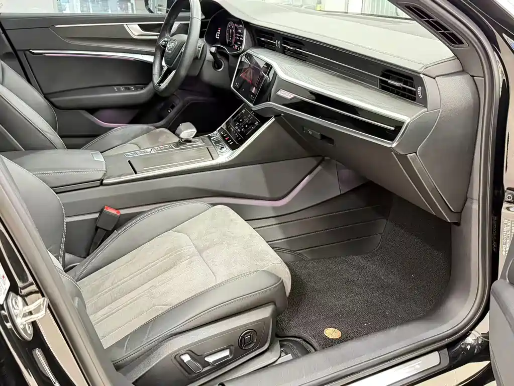 Audi A6L 2024 45 TFSI quattro Zhenxuan Dynamic Edition