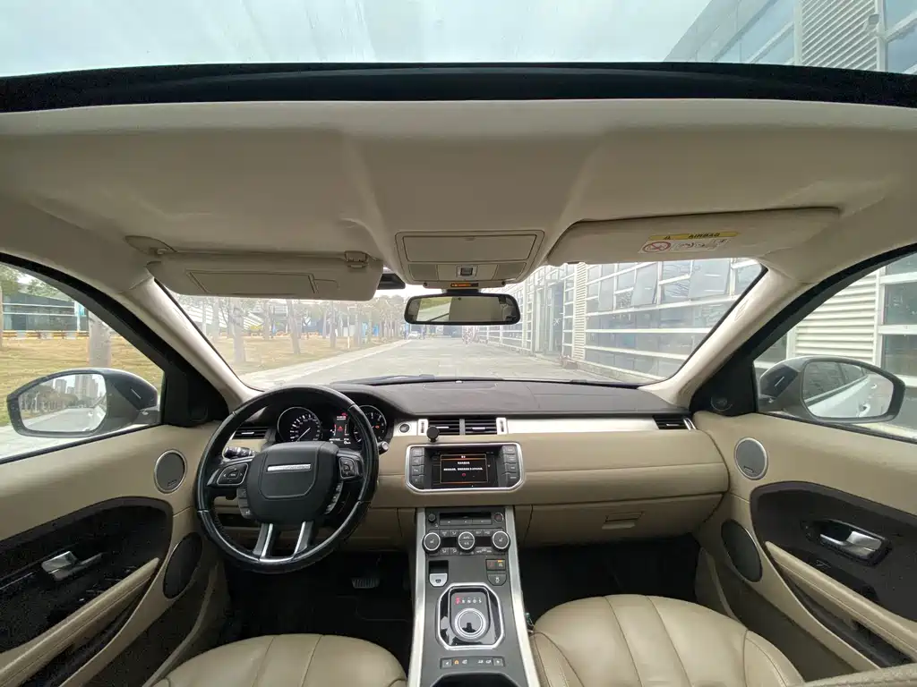 Range Rover Evoque 2014 2.0T 5-door Prestige Edition