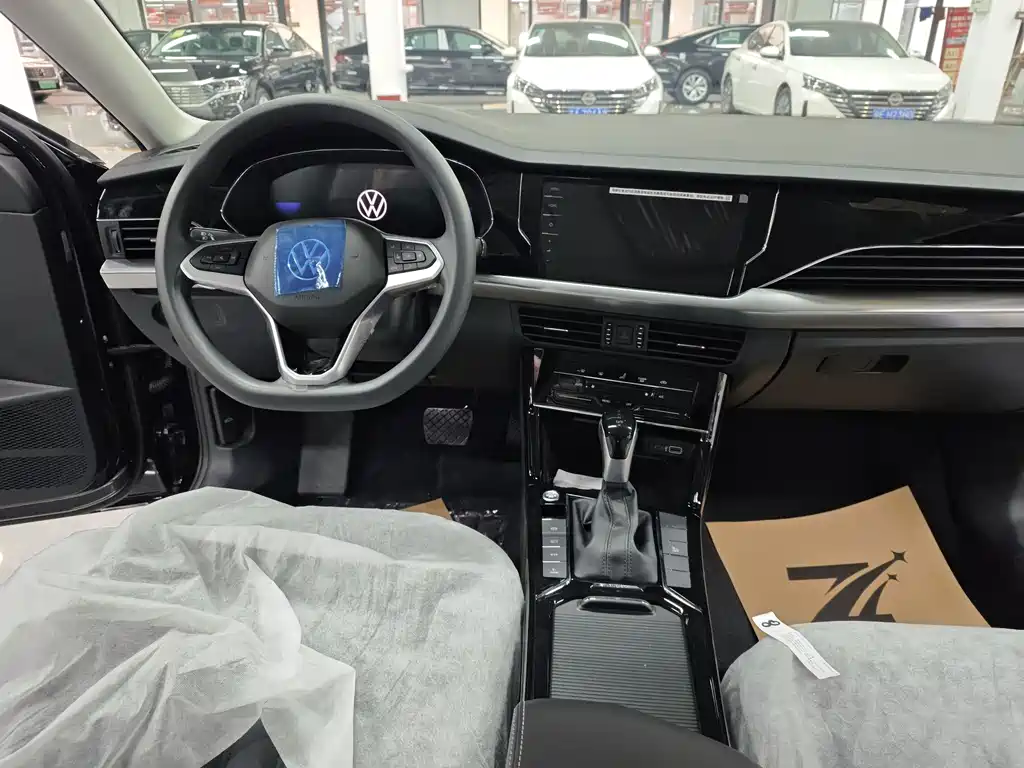 Volkswagen Passat PHEV 2025 430PHEV Hybrid Business Edition