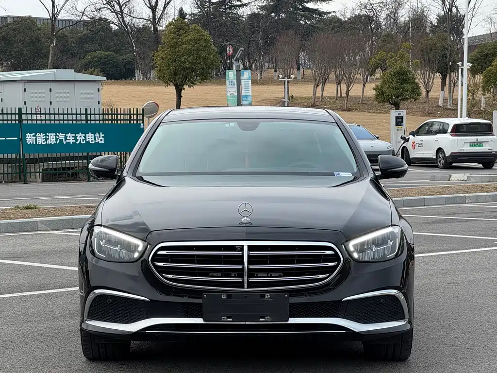 Mercedes-Benz E-Class 2022 E 300 L Luxury