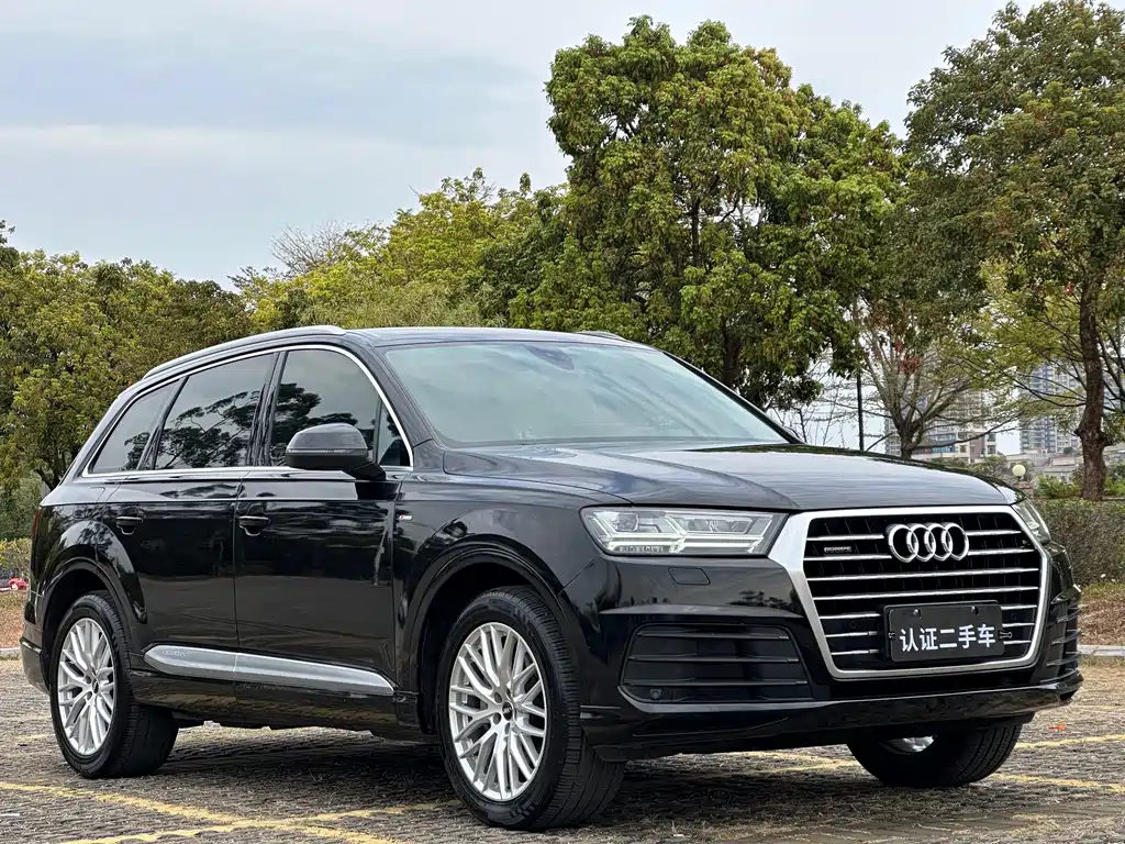 Audi Q7 2019 55 TFSI Technology Edition