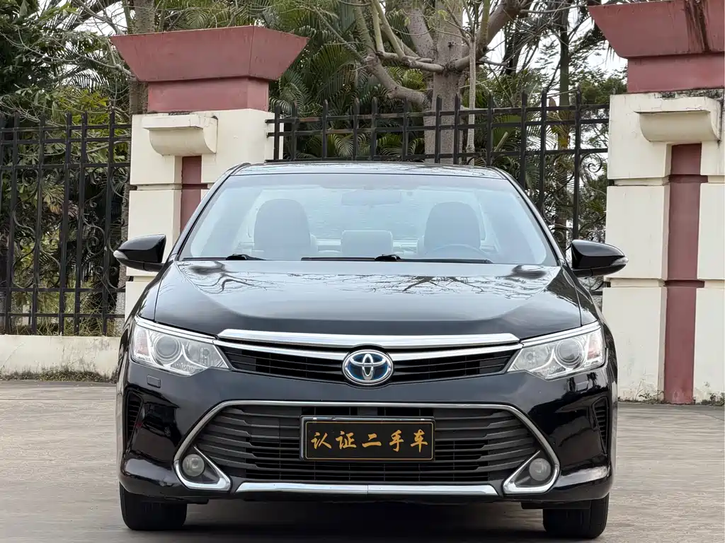 Toyota Camry 2016 2.5G 10th Anniversary Luxury Navigation Edition