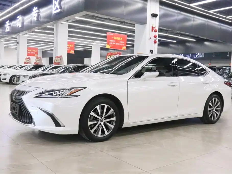 2018 Lexus ES 200 Excellence Edition China V