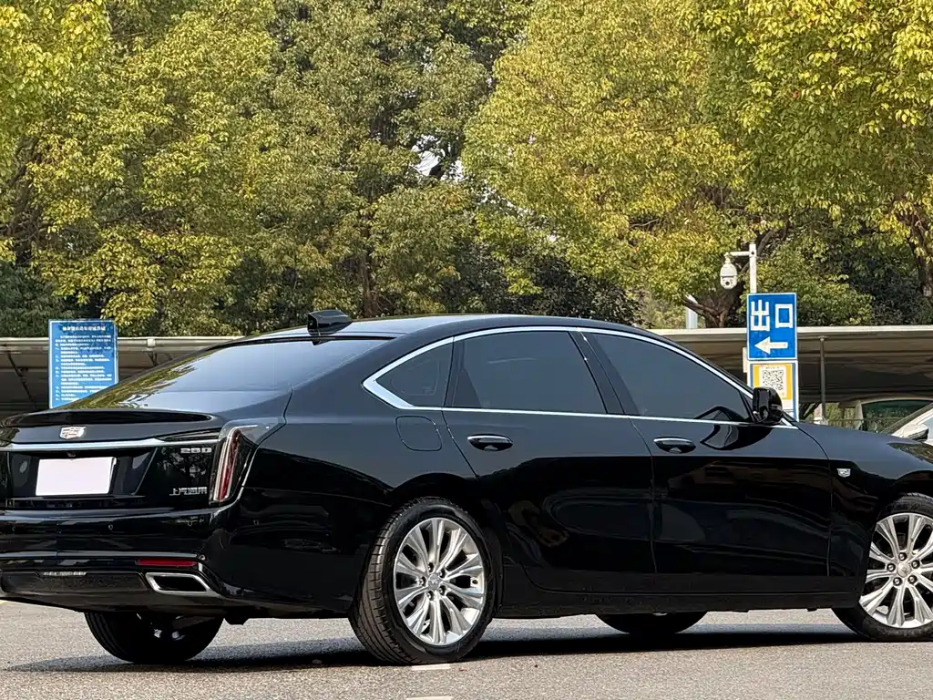 Cadillac CT6 2023 28T Platinum