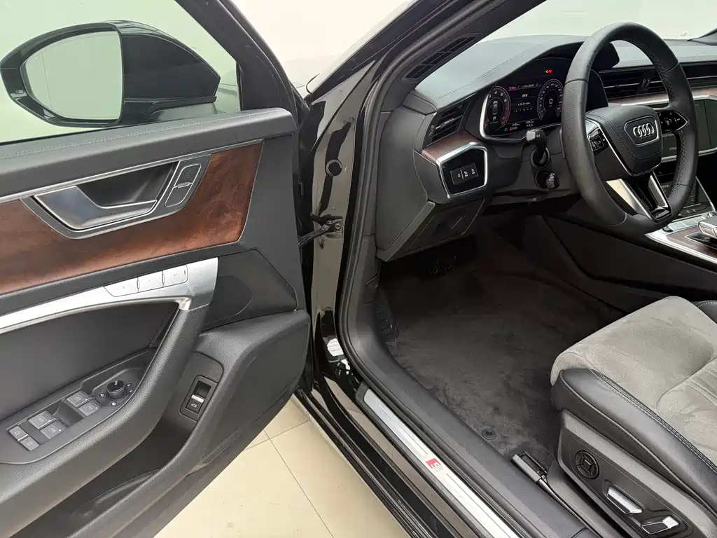 Audi A6L 2023 45 TFSI quattro
