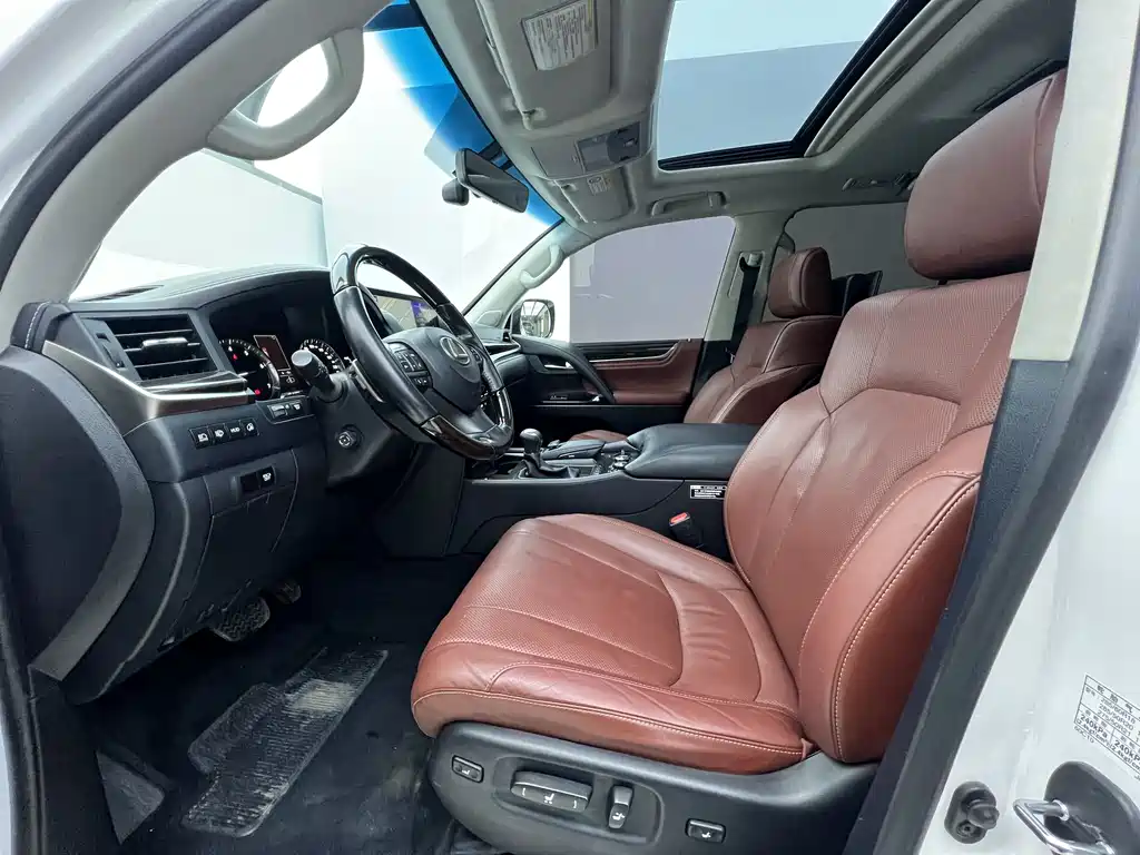 Lexus LX 2016 570 Dynamic Luxury Edition