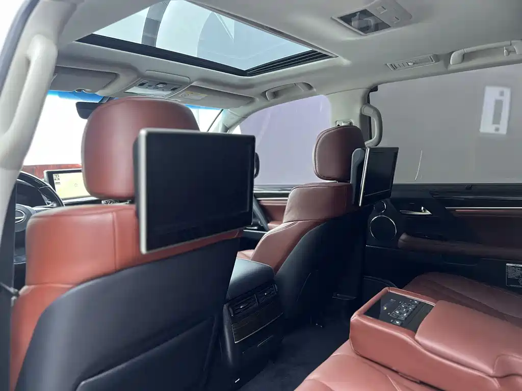 Lexus LX 2016 570 Dynamic Luxury Edition