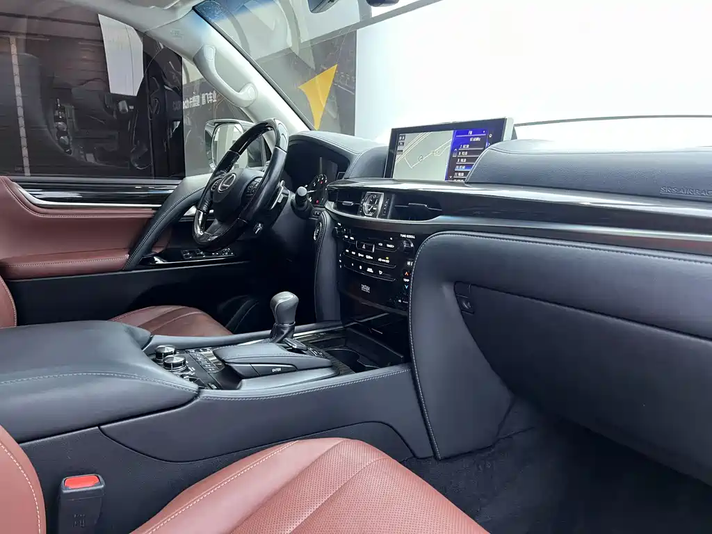 Lexus LX 2016 570 Dynamic Luxury Edition