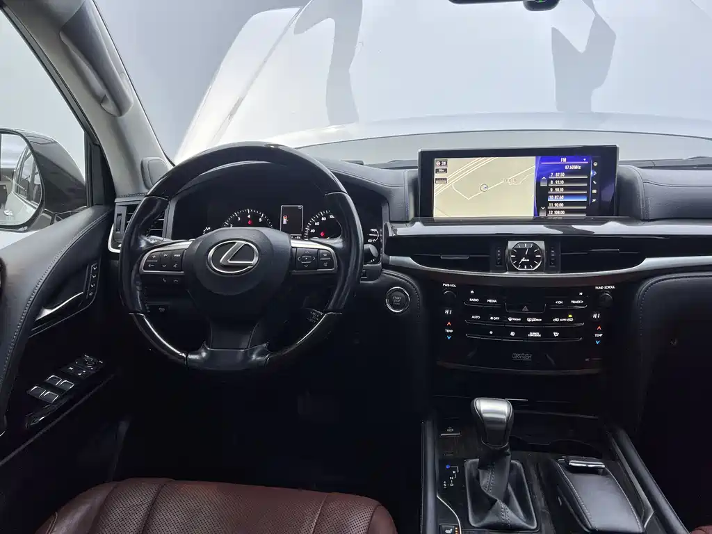 Lexus LX 2016 570 Dynamic Luxury Edition
