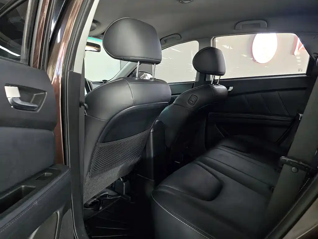 Luxgen U6 SUV 2016 1.8T Fashion Value Edition