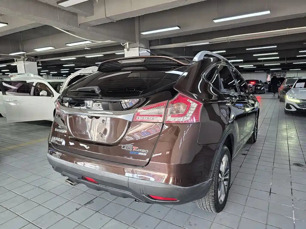 Luxgen U6 SUV 2016 1.8T Fashion Value Edition