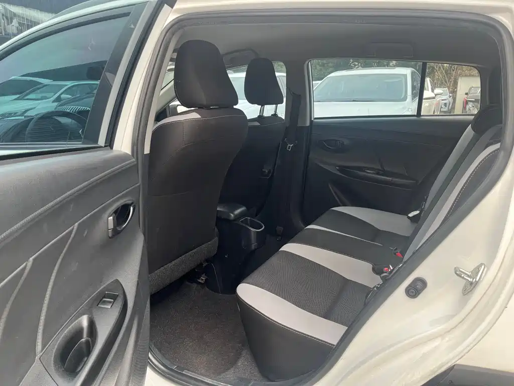 Yaris L Zhixuan 2022 Zhixuan X 1.5L CVT Leading PLUS Edition