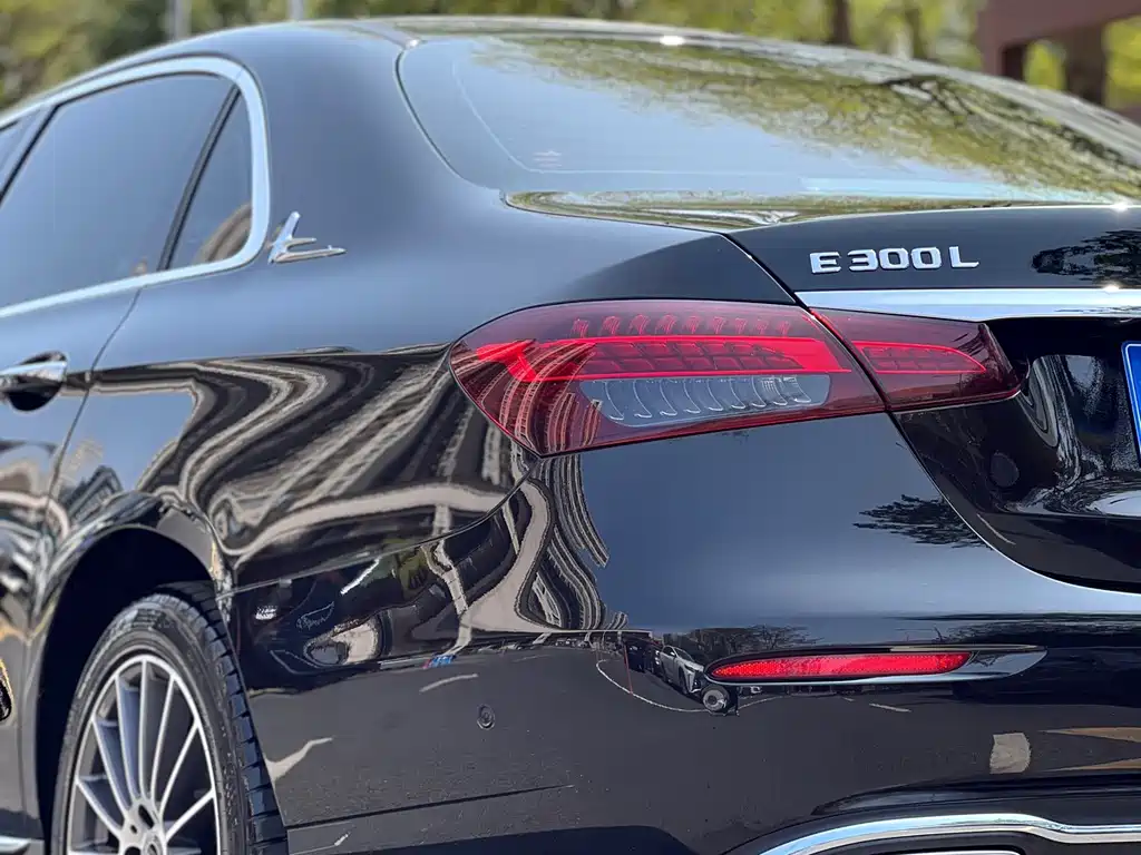 Mercedes-Benz E-Class 2023 E 260 L