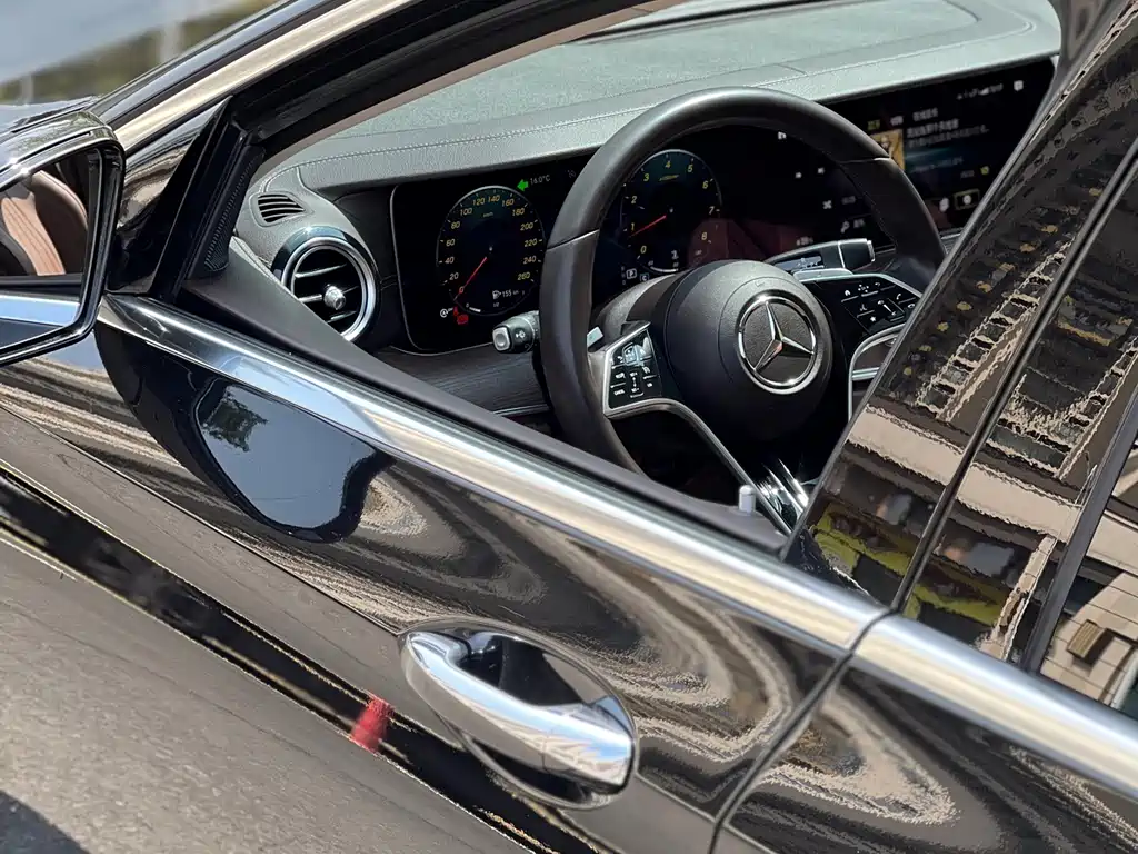 Mercedes-Benz E-Class 2023 E 260 L