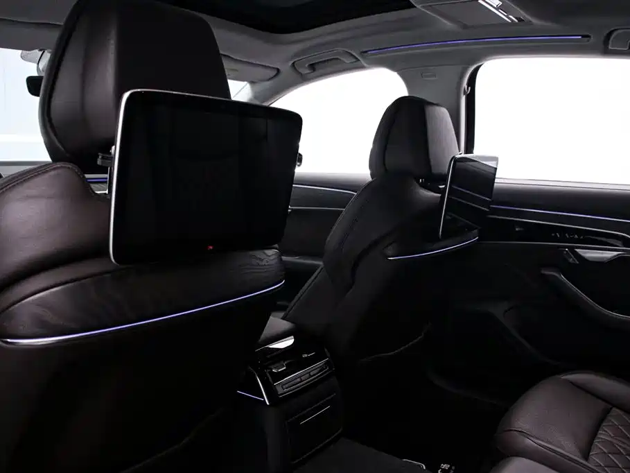 Audi A8L 50 TFSI quattro Comfort 2021