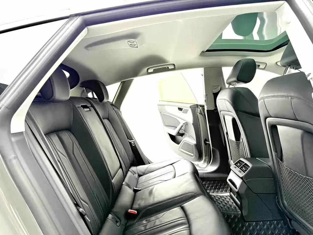 Audi A7 2023 45 TFSI Premium Selection