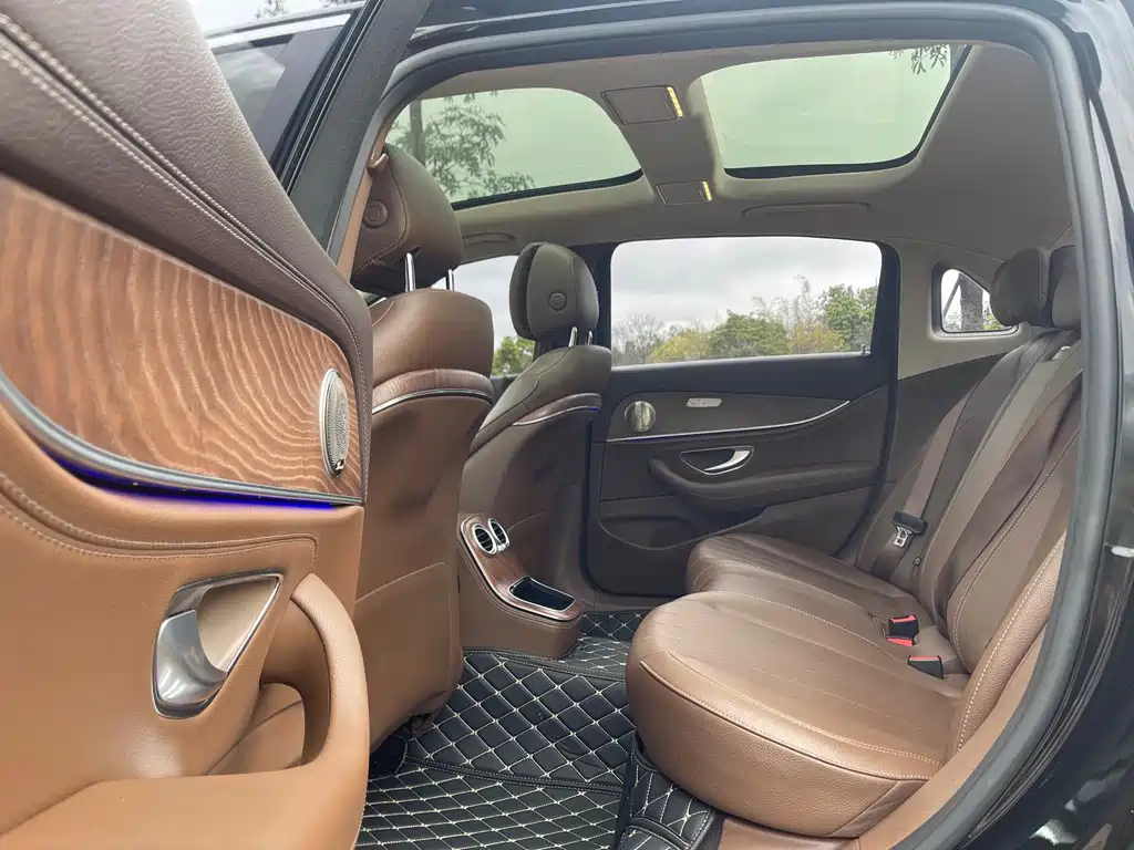 Mercedes-Benz E-Class 2022 Facelift E 300 L Fashion Edition