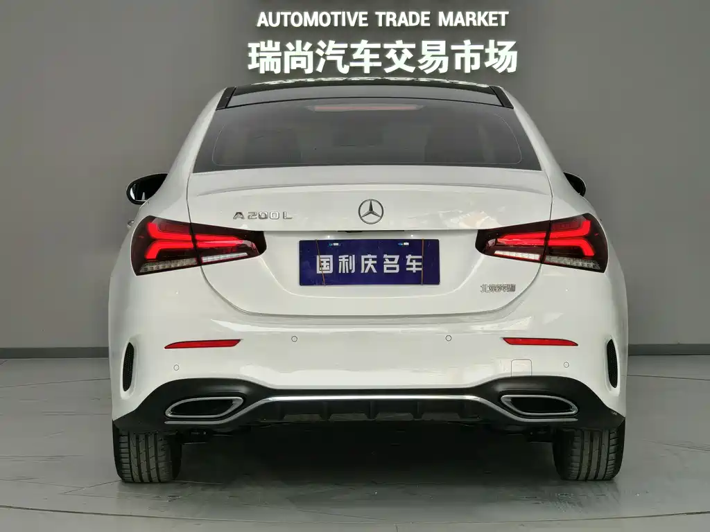 Mercedes-Benz A-Class 2022 Facelift 3 A 200 L Sport Sedan Fashion Edition