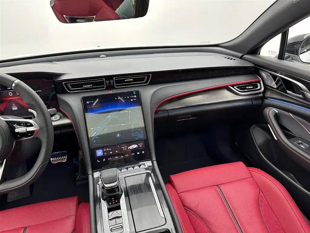 Hongqi H6 2025 2.0T Zhi Shang Edition