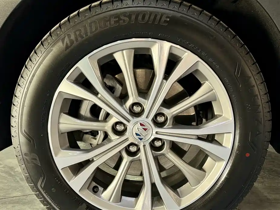 Buick Envision Plus 2023 652T 5-Seater Luxury