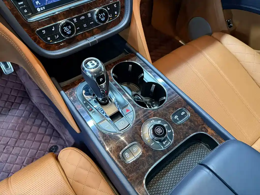 Bentayga 2016 6.0T Standard Edition