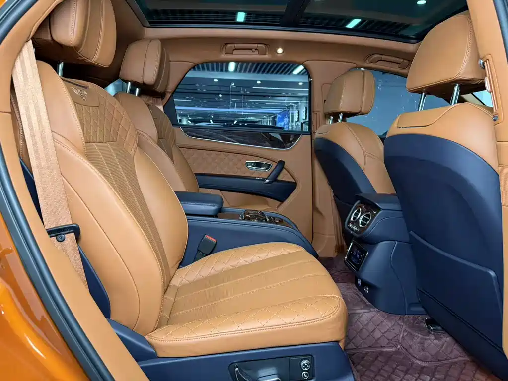 Bentayga 2016 6.0T Standard Edition