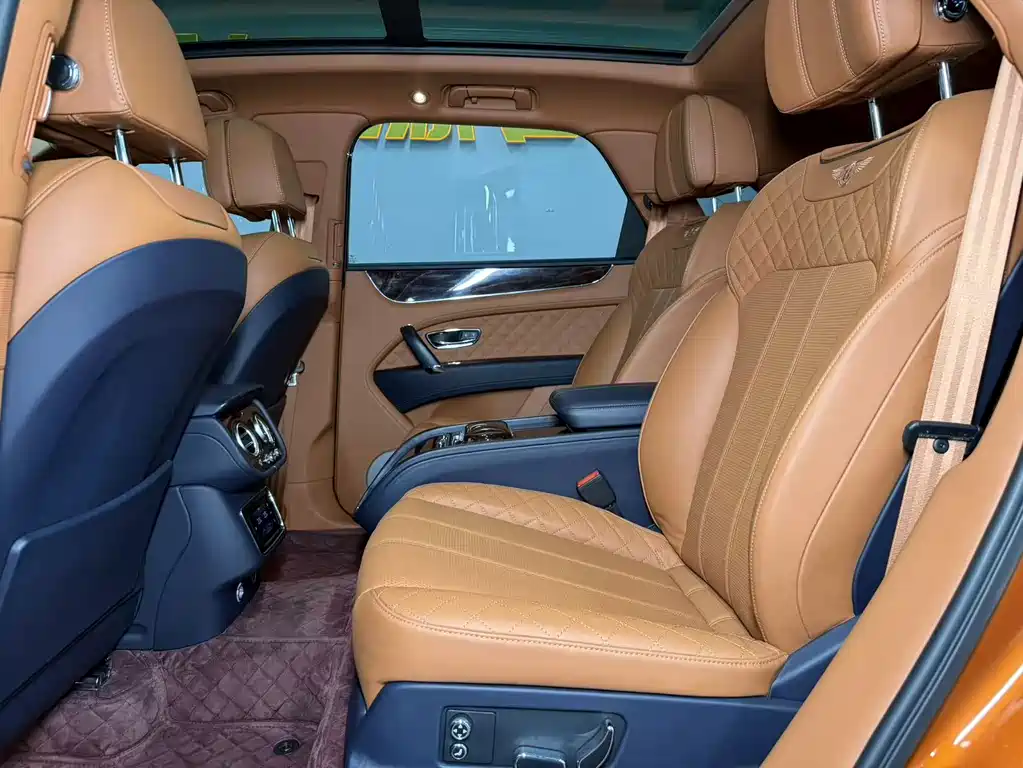 Bentayga 2016 6.0T Standard Edition