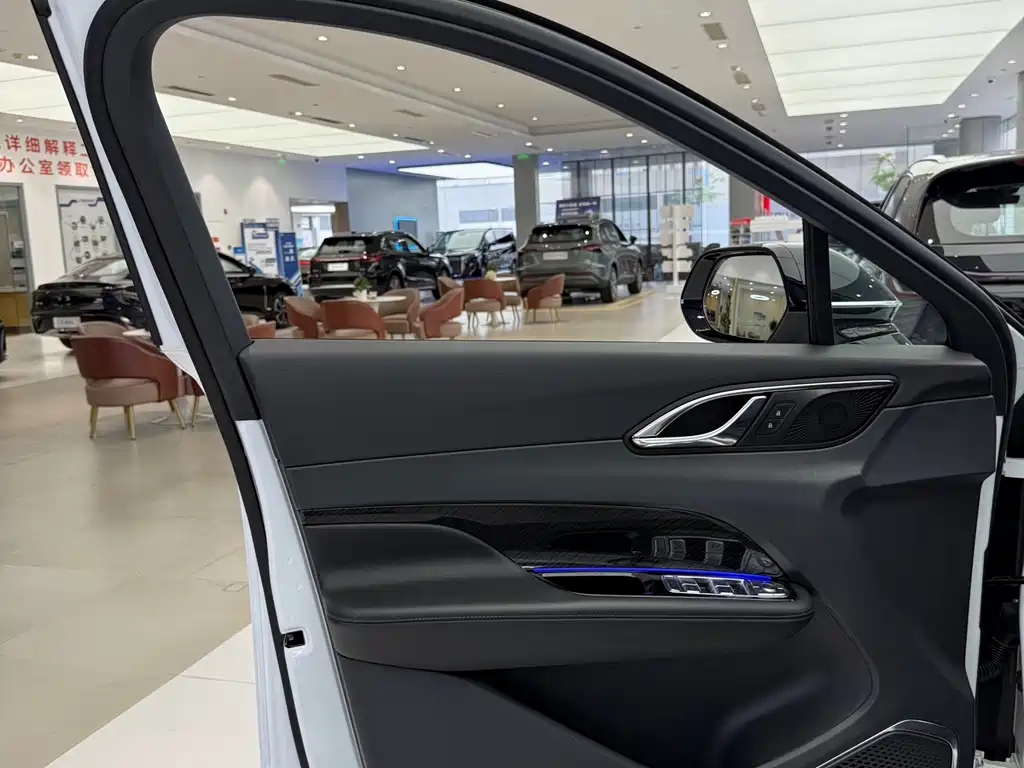 Hongqi HS3 PHEV 2024 115km Jinwei Edition