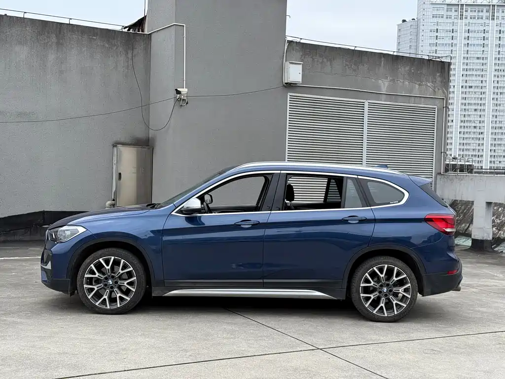 BMW X1 2021 xDrive25Li Premium Edition