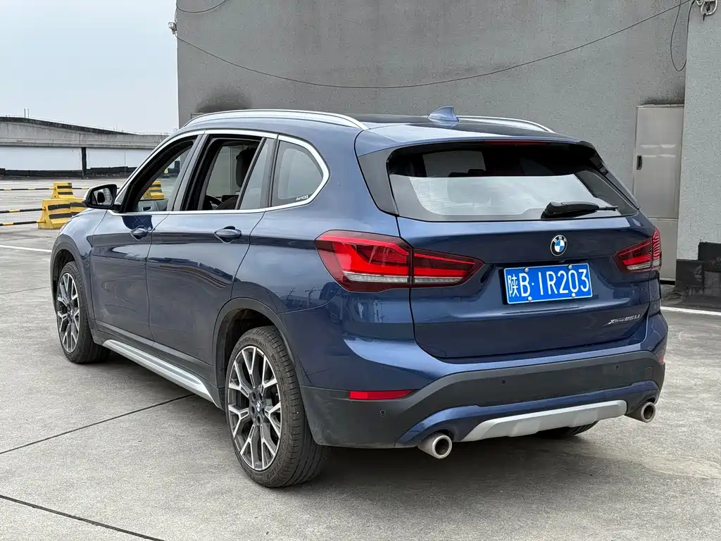 BMW X1 2021 xDrive25Li Premium Edition