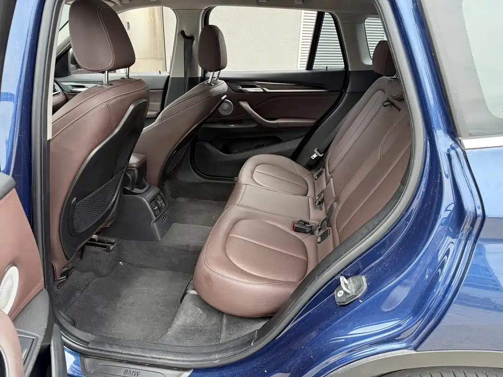 BMW X1 2021 xDrive25Li Premium Edition