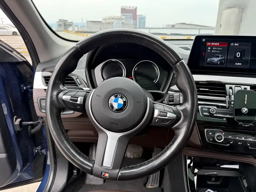 BMW X1 2021 xDrive25Li Premium Edition