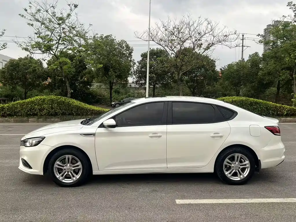 MG6 2018 20T Automatic Elite Smart Connect Edition China VI