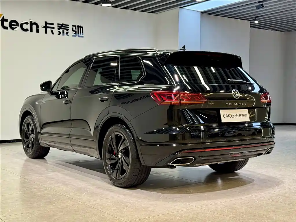 Touareg 2023 3.0TSI R-Line Black Edition