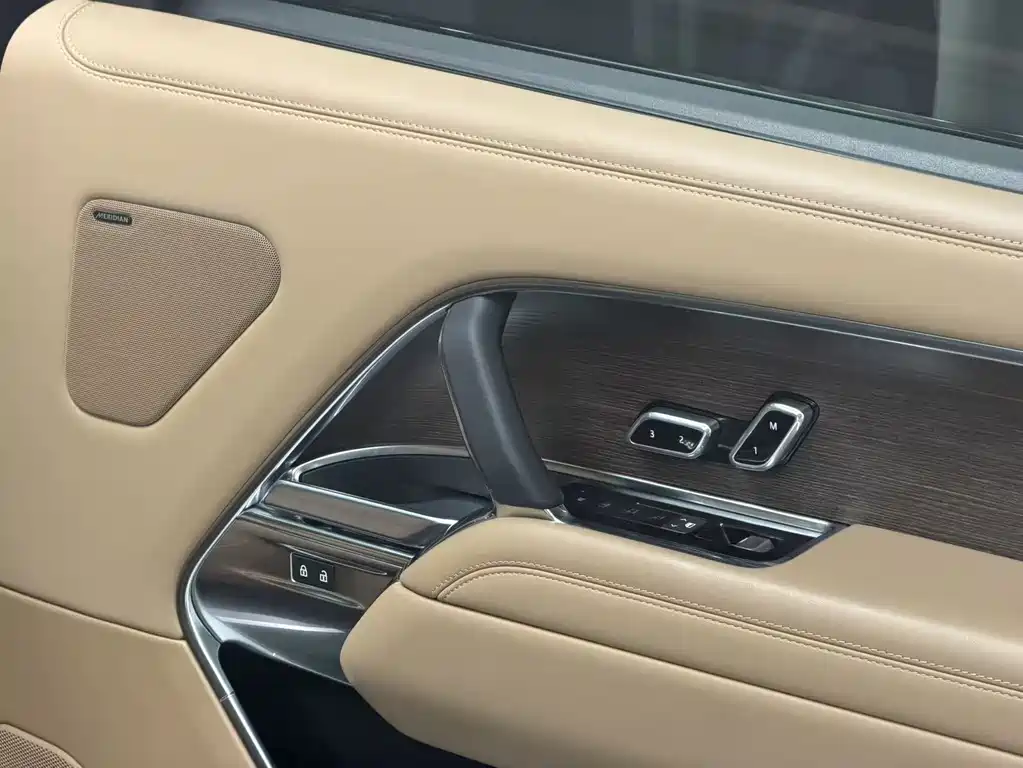 Range Rover 2023 3.0 L6 400PS Autobiography Seven-Seater Long Wheelbase