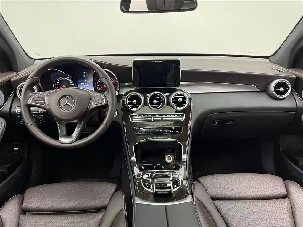 Mercedes-Benz GLC 2018 Facelift GLC 260 4MATIC Luxury