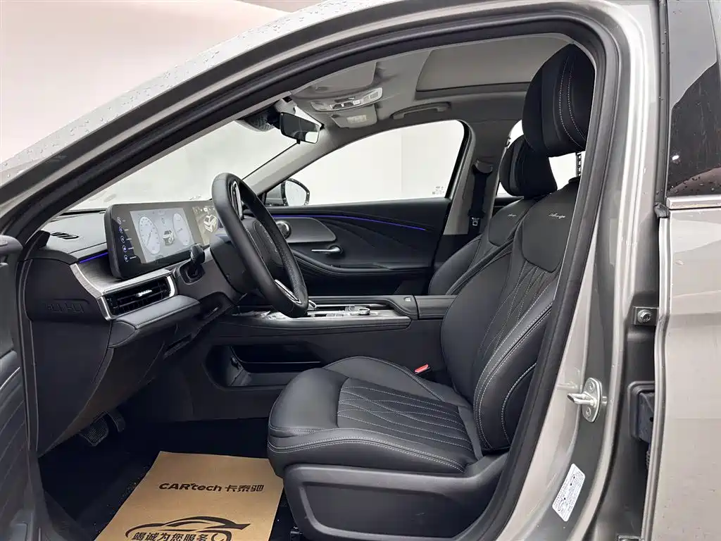 Chery Arrizo 8 2025 1.6T DCT Zhi