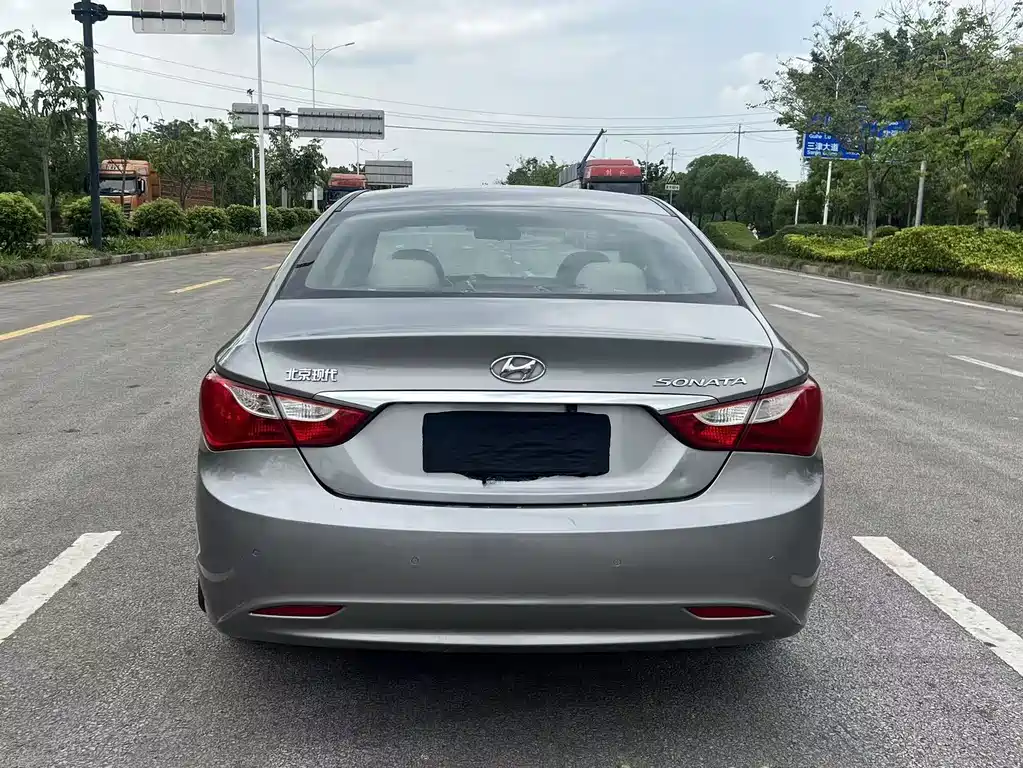 Sonata 2011 2.0L Automatic Leading Edition