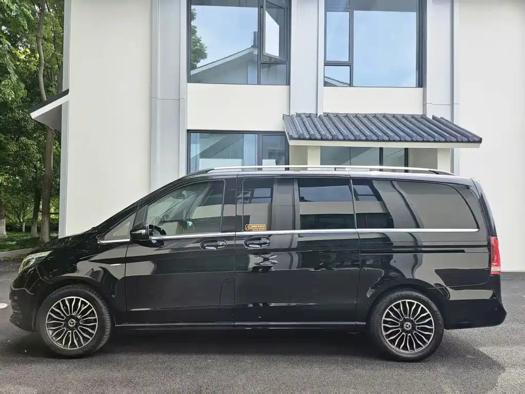 Mercedes-Benz V-Class 2018 V 260 Exclusive Edition China VI