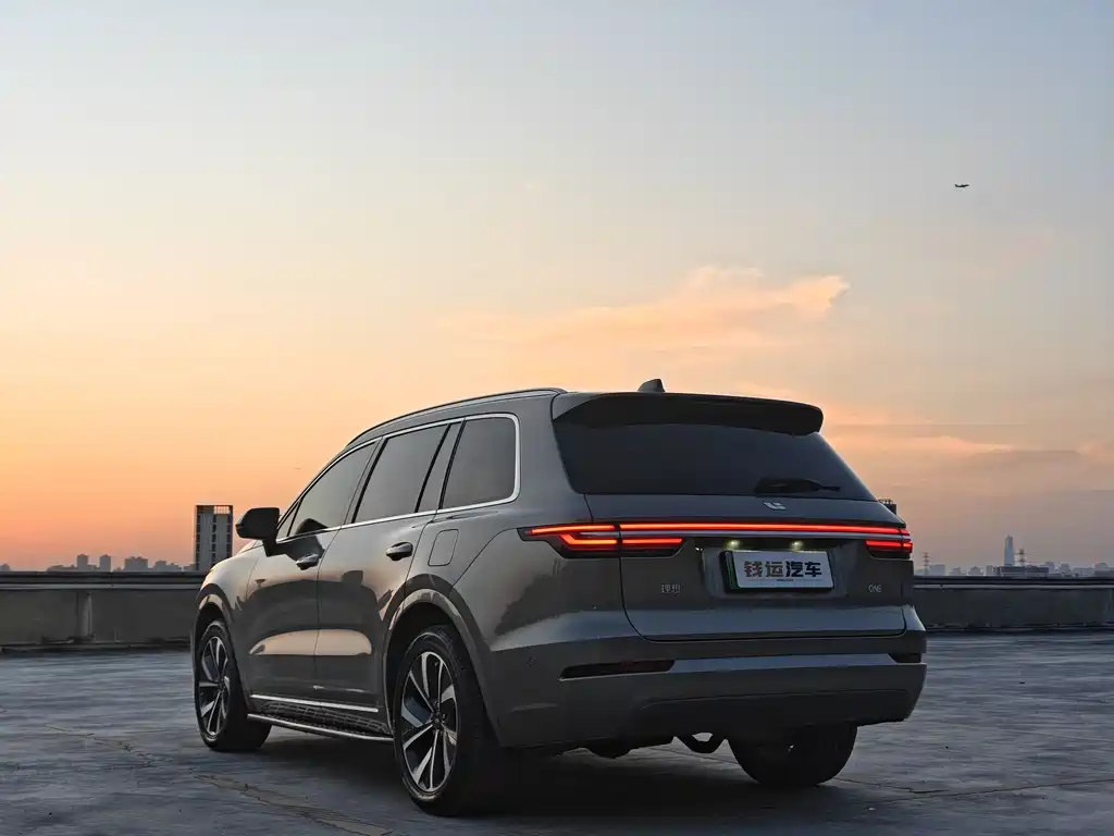 Li Auto ONE 2021 Extended-Range 6-Seater