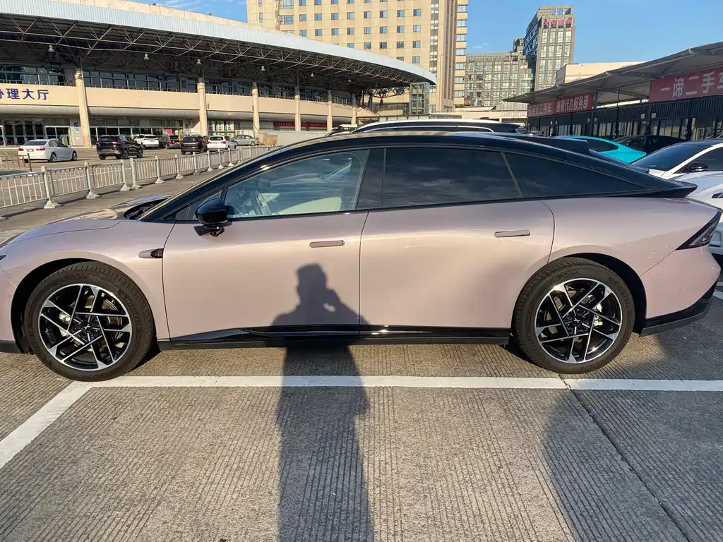 XPeng P7+ 2025 Long Range Max Flagship Edition