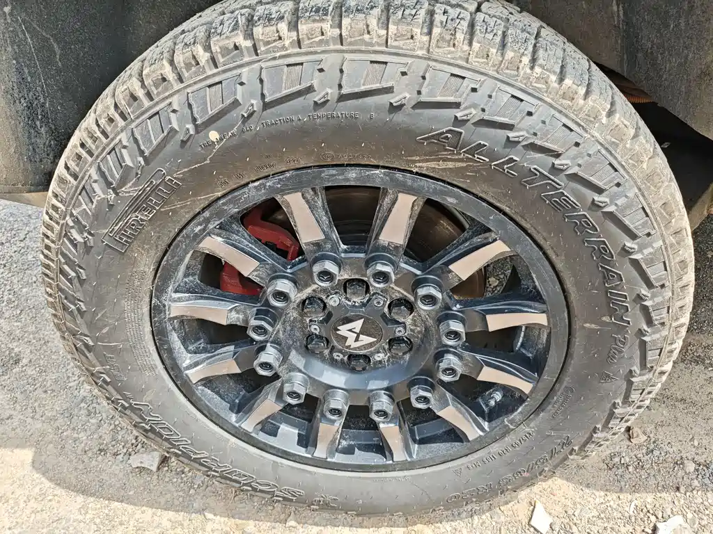 M-Hero 917 2023 EREV Base Edition