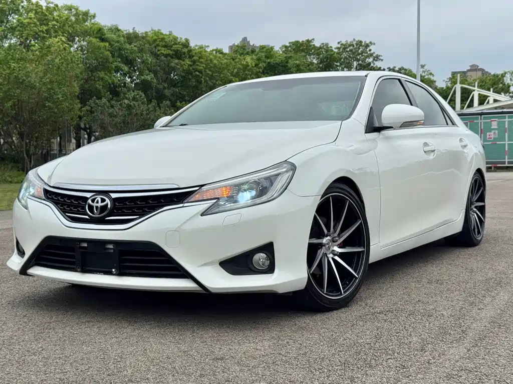 Reiz 2013 2.5V Jingrui Edition
