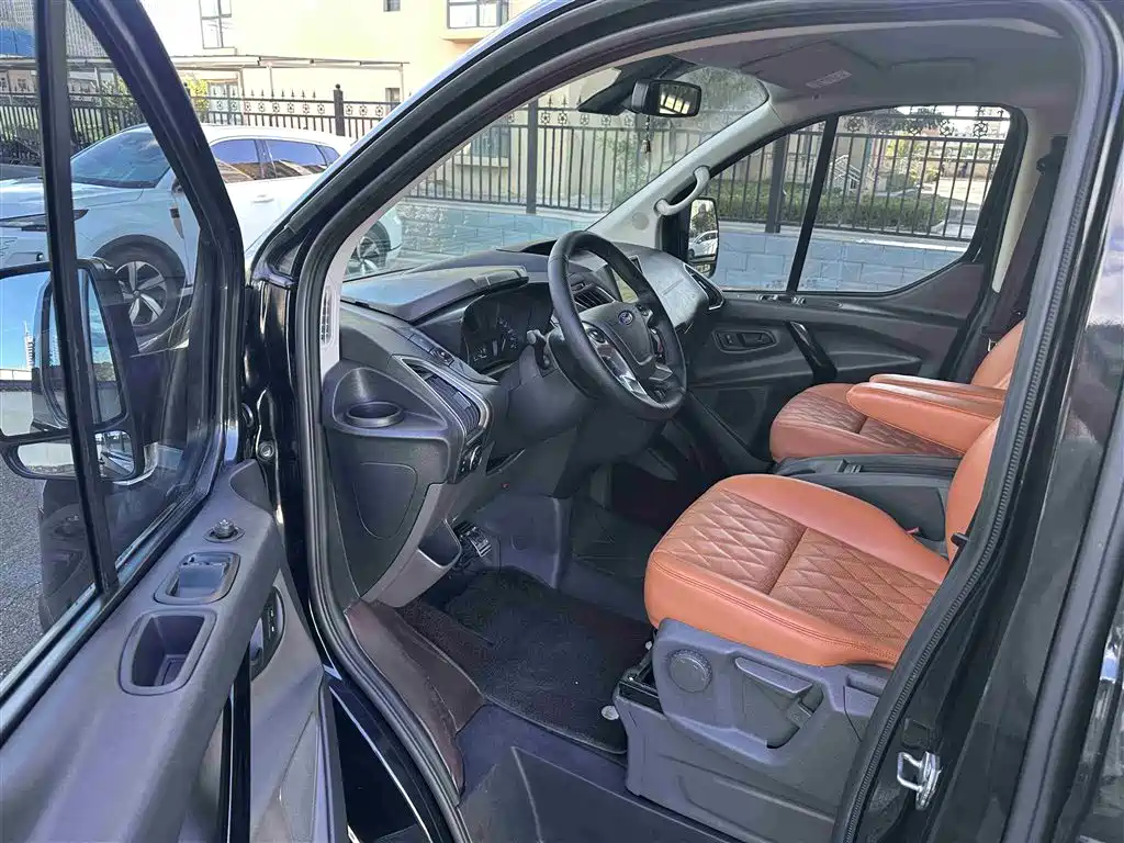 Ford Tourneo Custom 2020 2.0T Automatic Elite Edition China VI