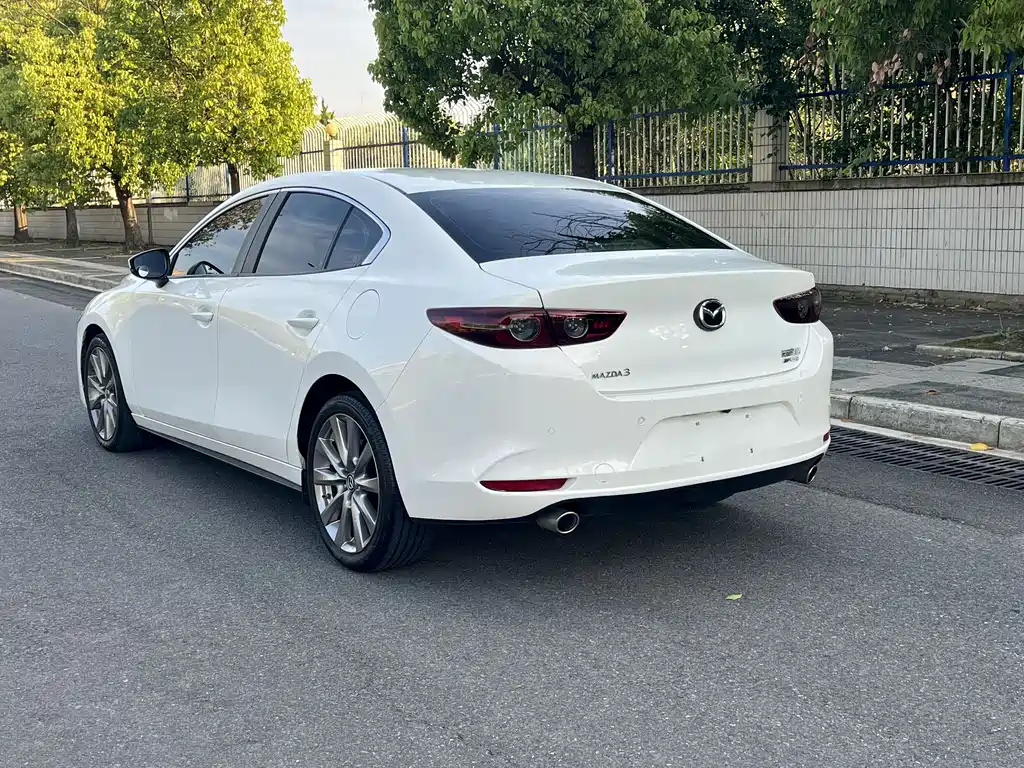 Mazda 3 Axela 2021 2.0L Automatic Zhiya Edition