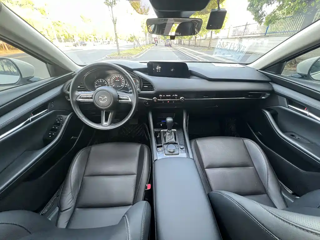 Mazda 3 Axela 2021 2.0L Automatic Zhiya Edition
