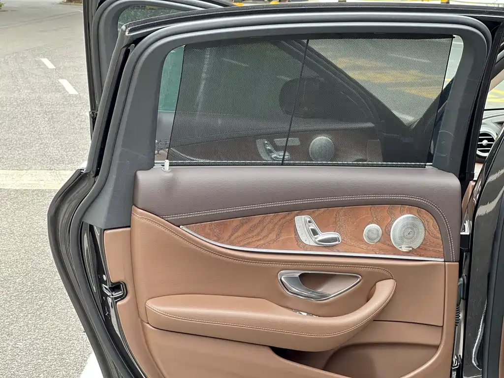 Mercedes-Benz E-Class 2021 E 300 L Luxury
