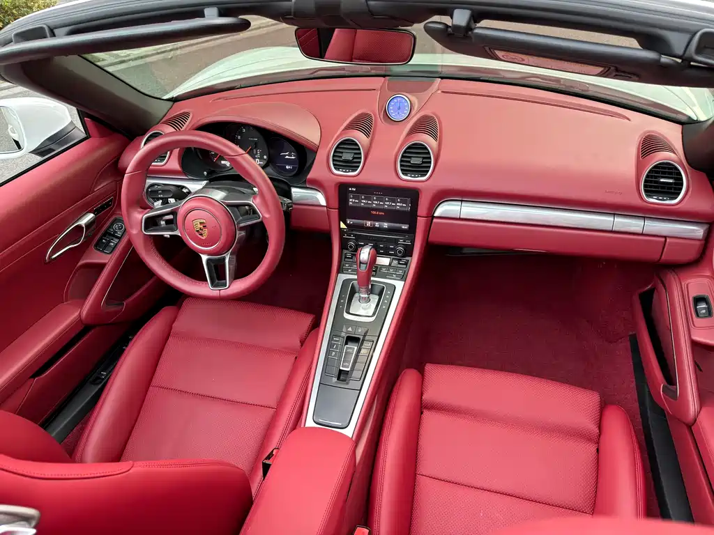Porsche 718 Boxster 2.0T