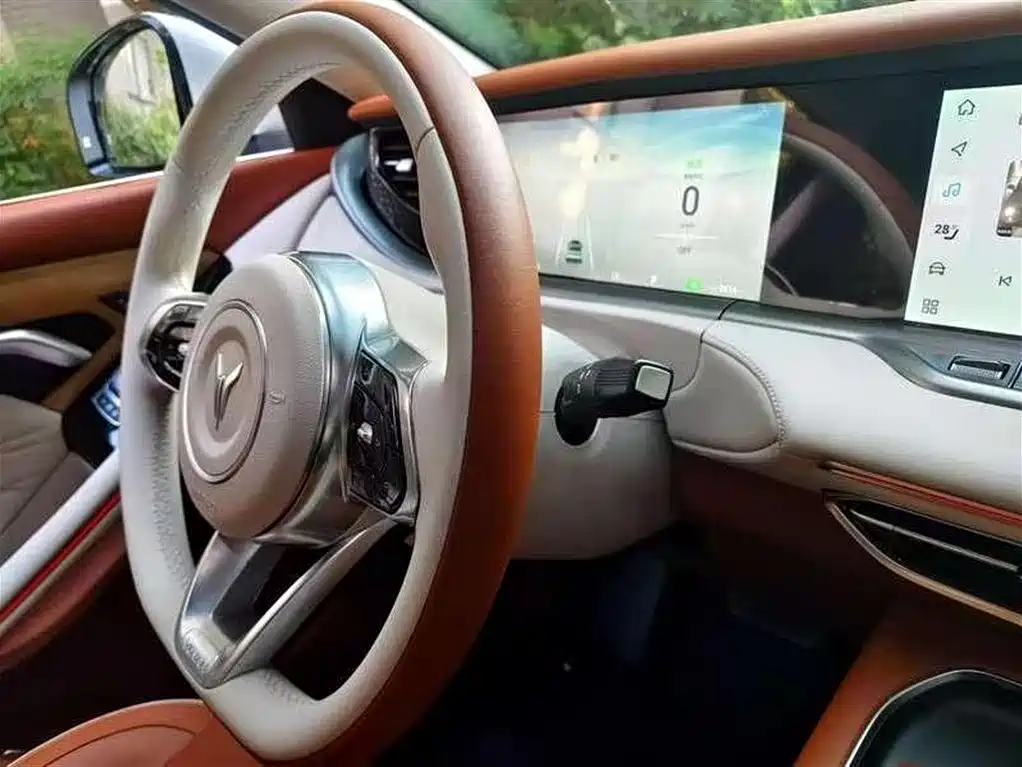 Voyah FREE 2024 Long Range Intelligent Driving Edition