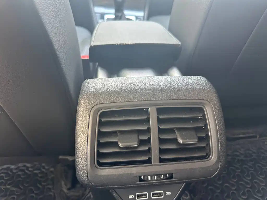 Volkswagen Golf 2019 1.6L Automatic Comfort Edition China V